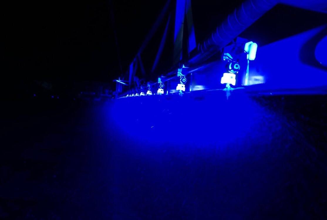ORCA - blauer Spot Scheinwerfer für Feldspritzen
